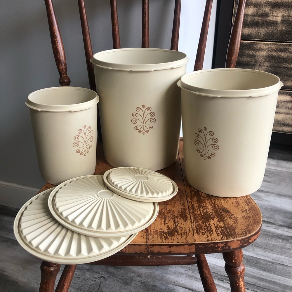 Vintage Tupperware Canister Storage 6 Piece Set - Beige
